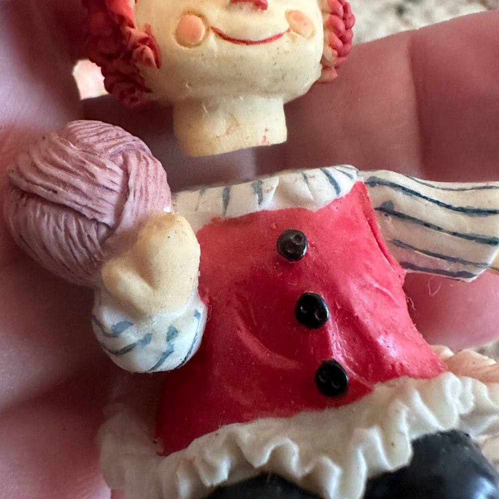 Raggedy Ann & Friends Miniature tea set - Picture 9 of 11